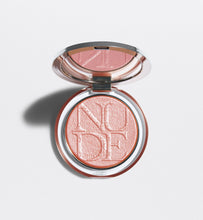 Load image into Gallery viewer, DIORSKIN NUDE LUMINIZER HIGHLIGHTER * - HIGHLIGHTING POWDER - SHIMMERING PIGMENTS
